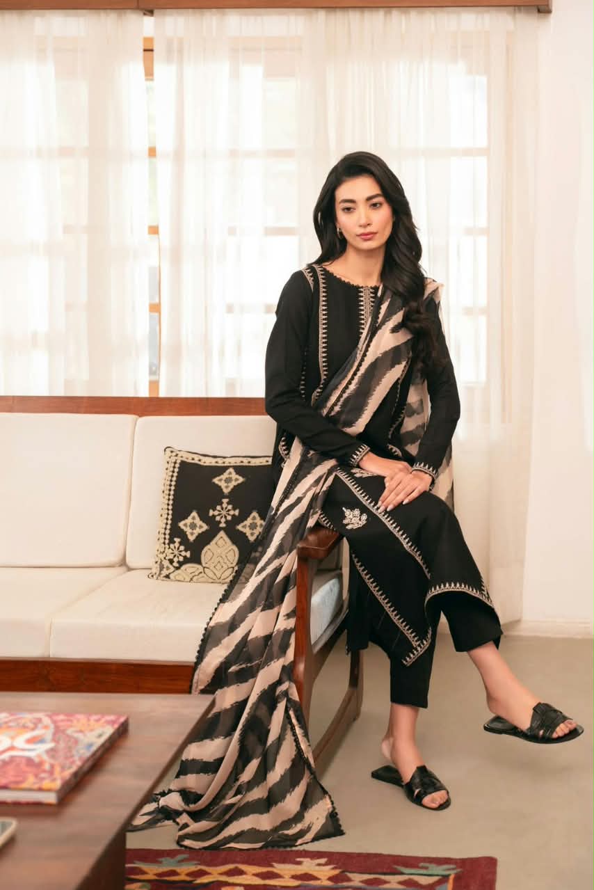 Mahamira Black & Gold Dhanak 3-Piece Embroidered Suit | Digital Printed Shawl