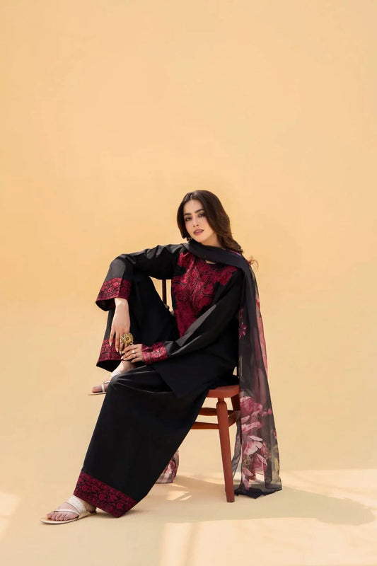 Zaroon Black Dhanak 3-Piece Embroidered Suit | Digital Printed Shawl