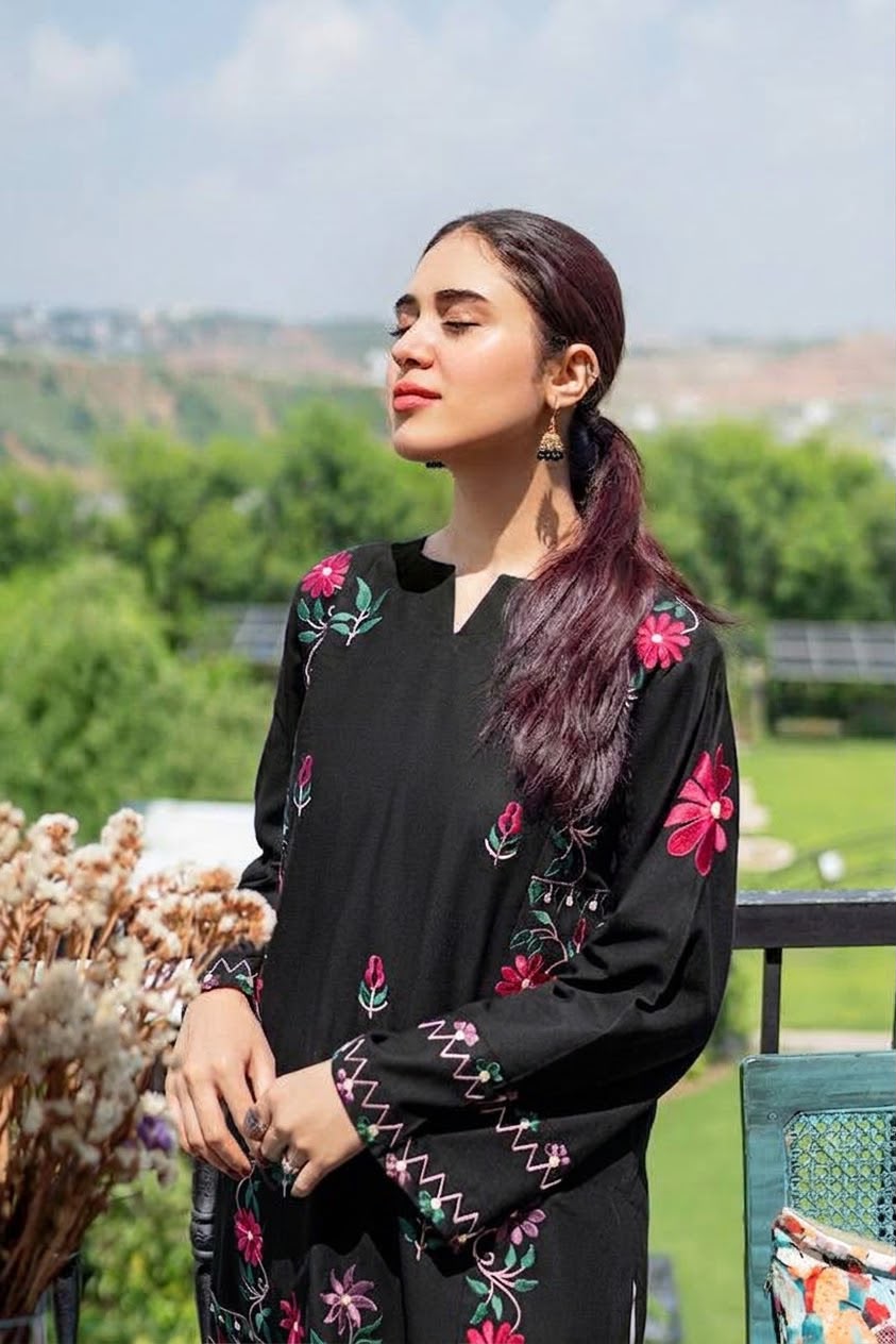 URGE Signature Pure Dhanak 2pc Embroidered Suit - Velvet Touch Edition